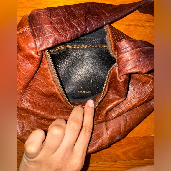 Georgia Jay Cloud Bag in Toffee Croc - Picture 7 of 14